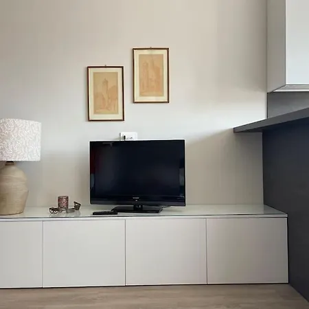 De Rolandis Apartment Asti
