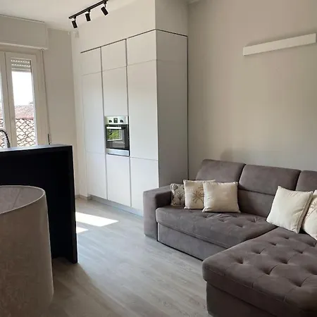 De Rolandis Cin Itoo5oo5c22cdbezny Апартаменты *